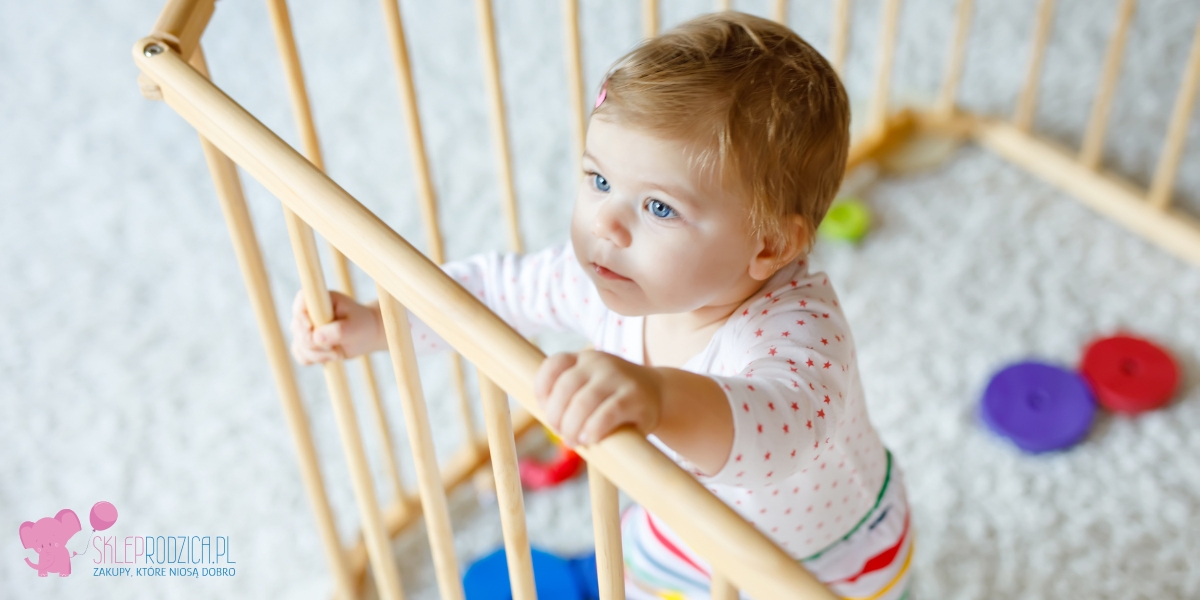 Kojec dla niemowlaka: kiedy go kupić i jaki model wybrać?