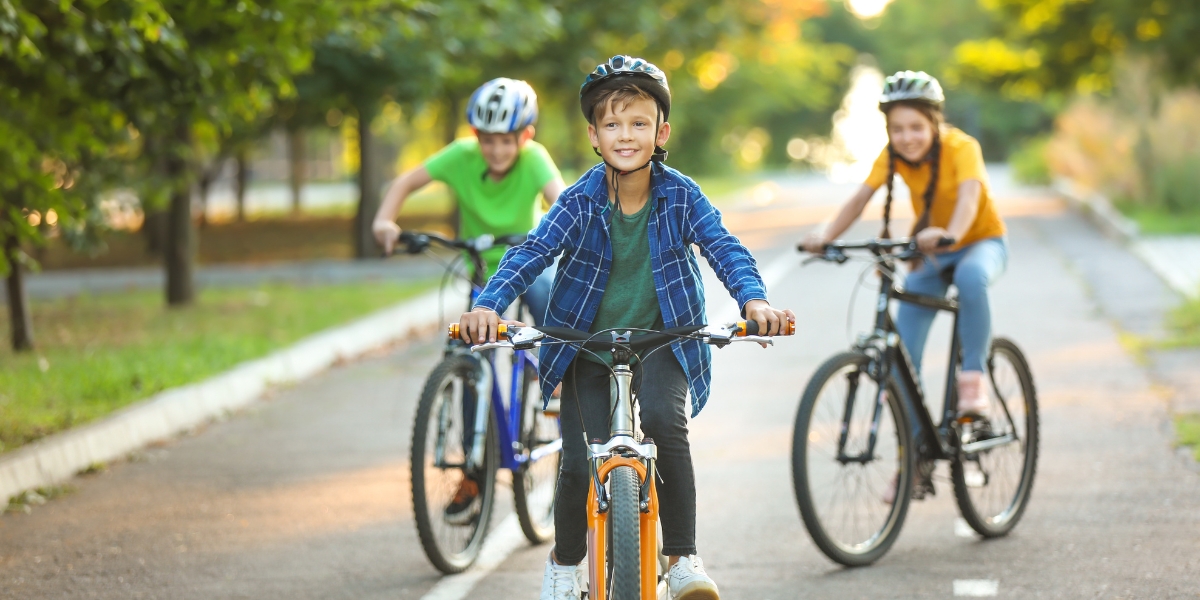 Obowiązkowe kaski w 2026 roku